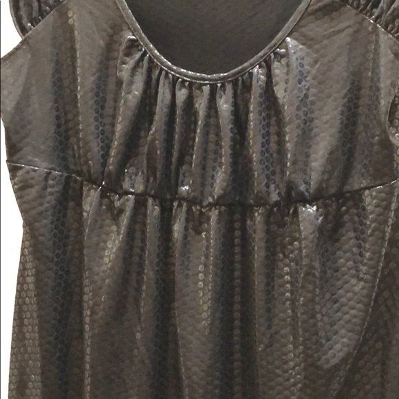 Black shirt - Picture 3 of 3